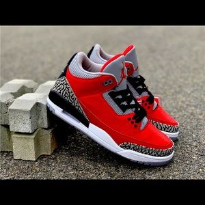 Nike air Jordan 3 “red cement”